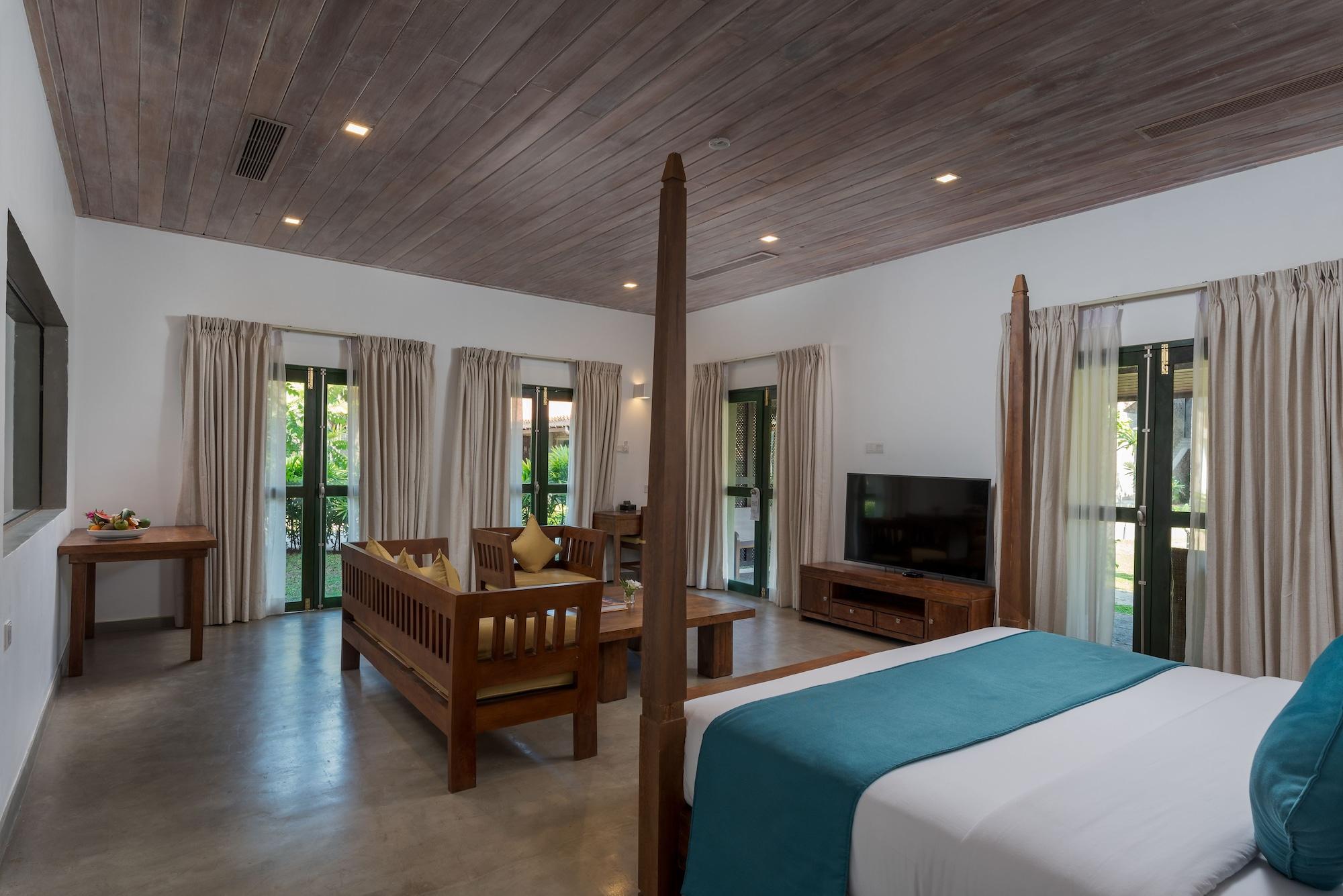 Regenta Arie Lagoon Negombo Exteriör bild