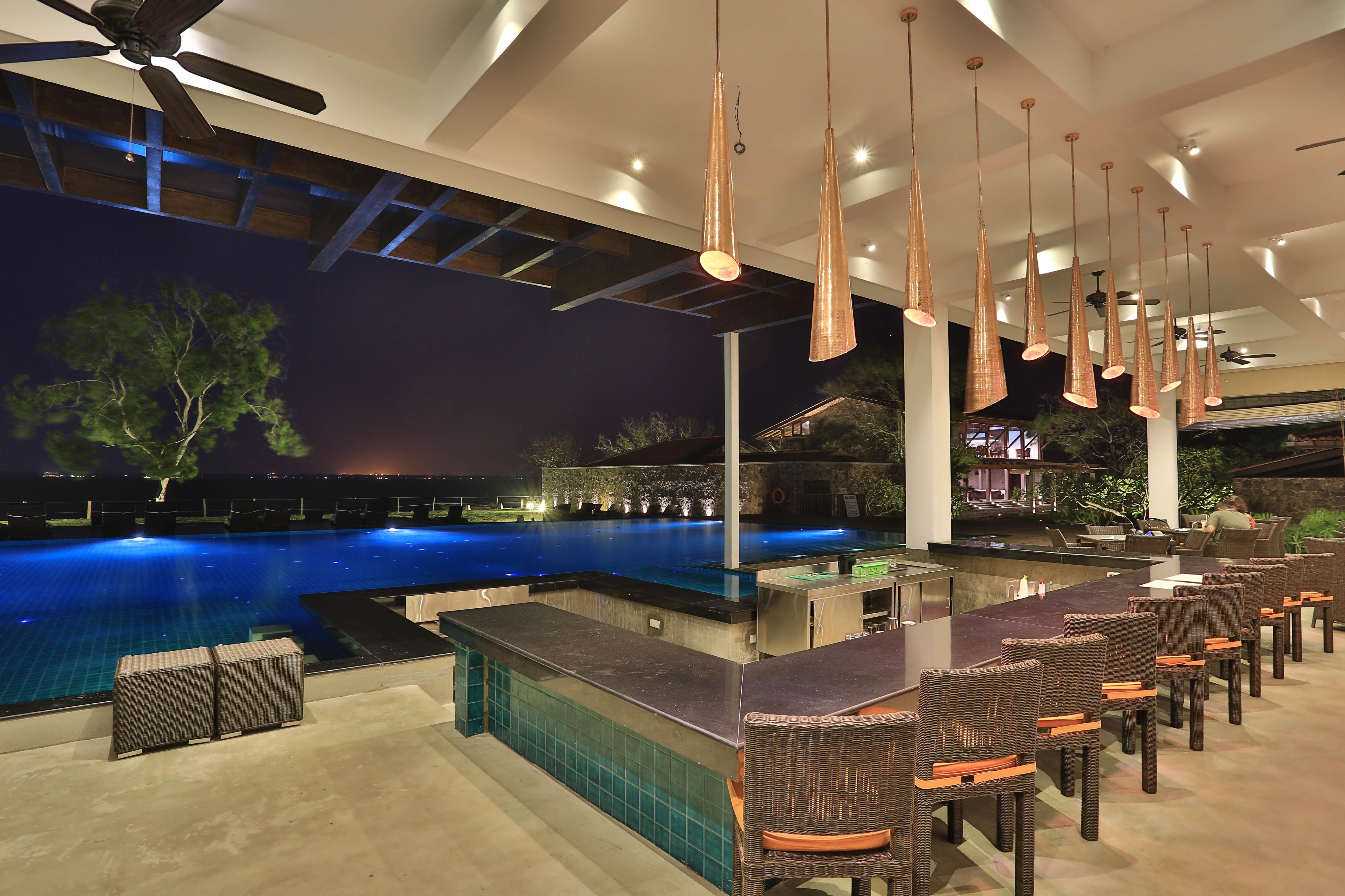 Regenta Arie Lagoon Negombo Exteriör bild