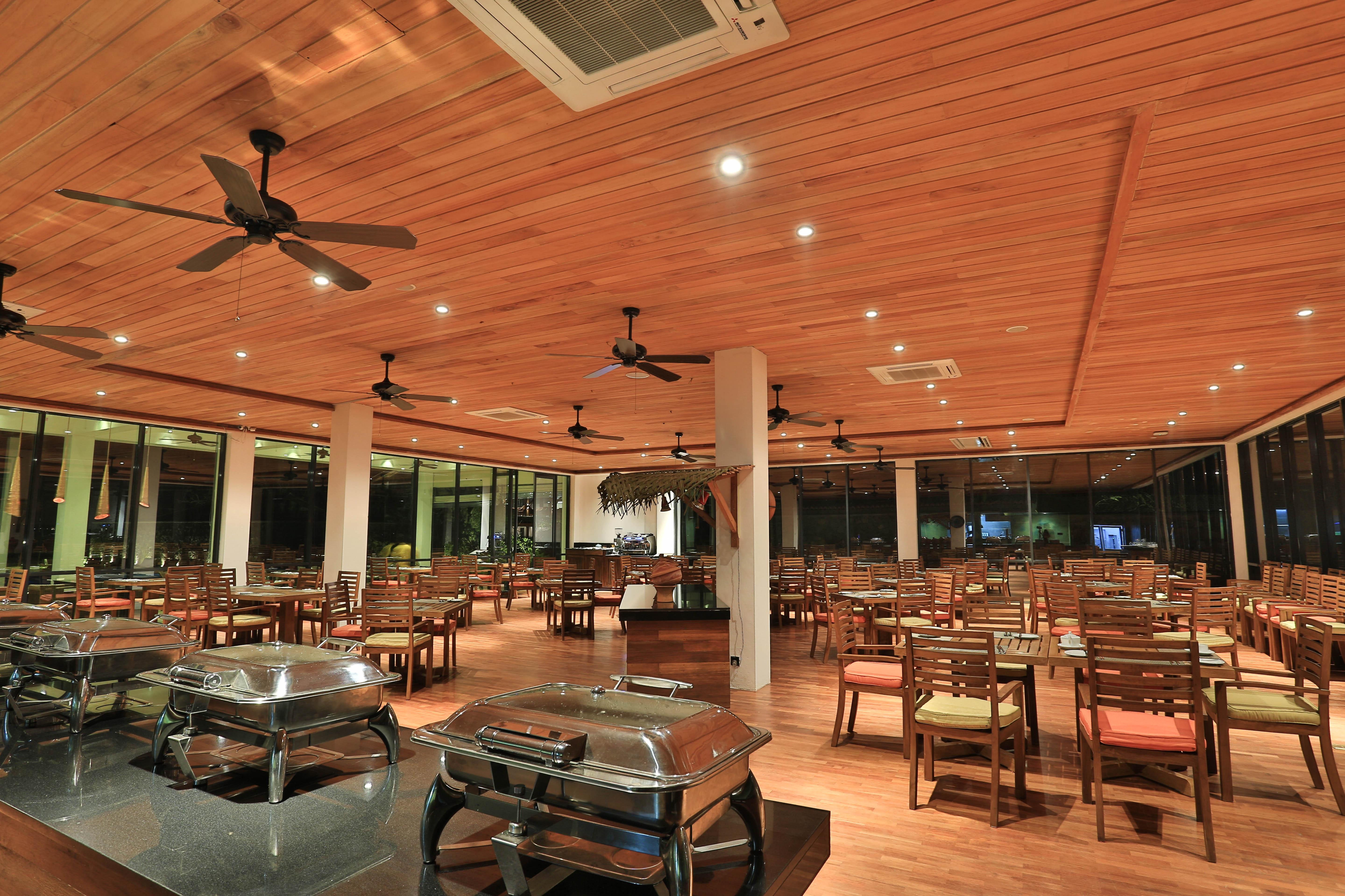 Regenta Arie Lagoon Negombo Exteriör bild