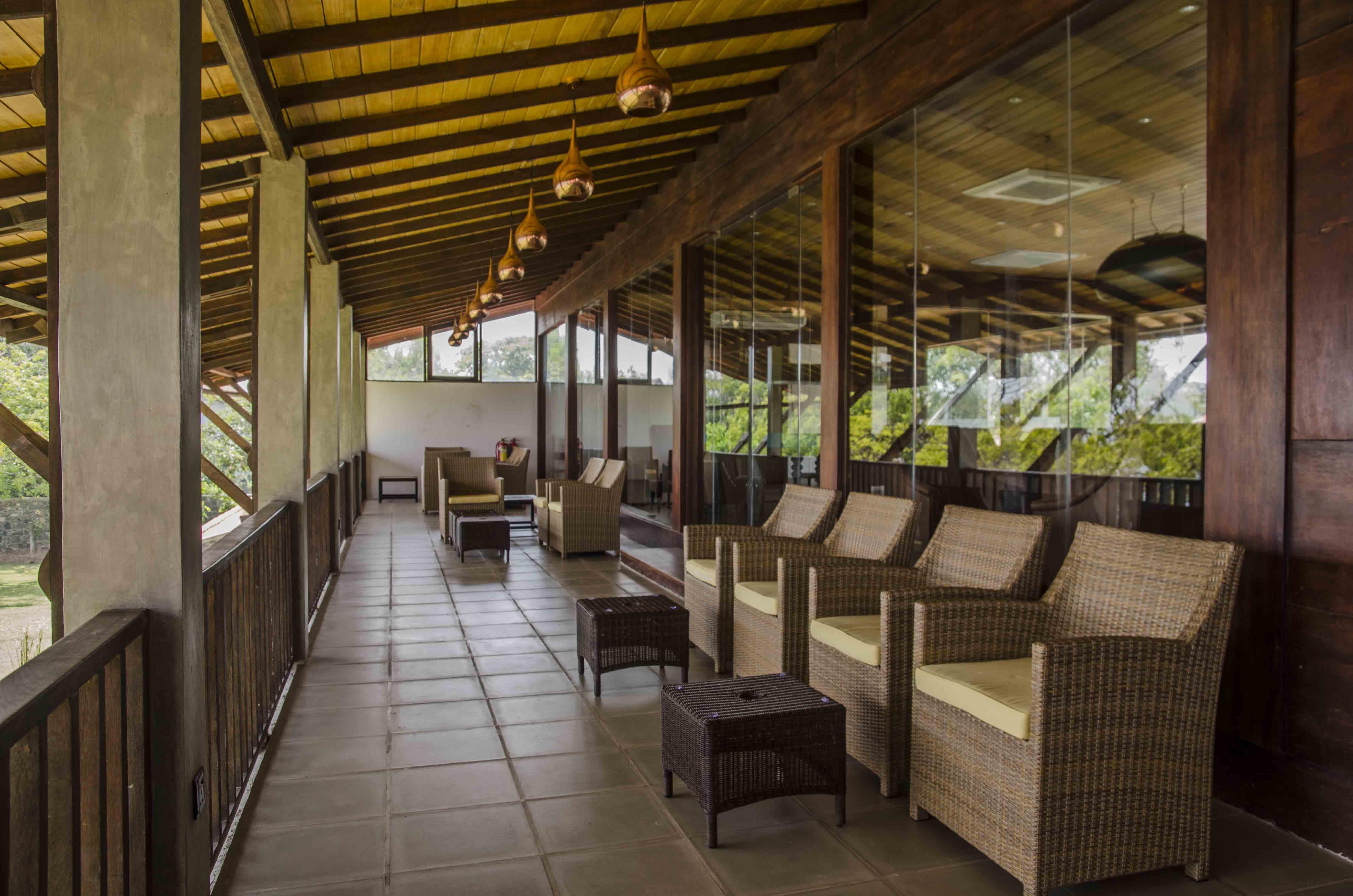 Regenta Arie Lagoon Negombo Exteriör bild