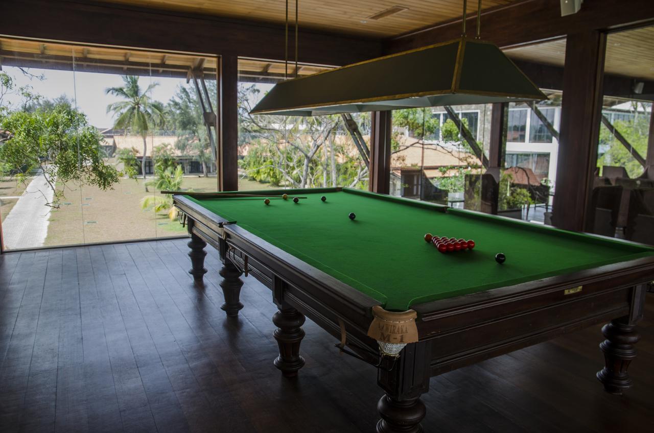 Regenta Arie Lagoon Negombo Exteriör bild