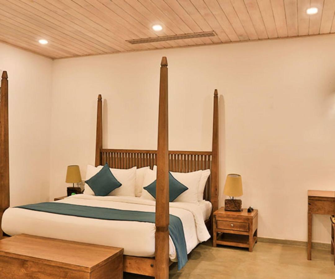 Regenta Arie Lagoon Negombo Exteriör bild