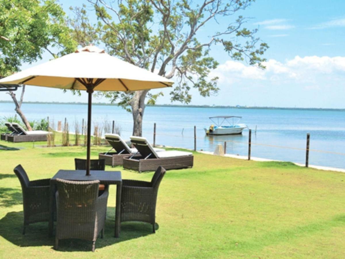 Regenta Arie Lagoon Negombo Exteriör bild